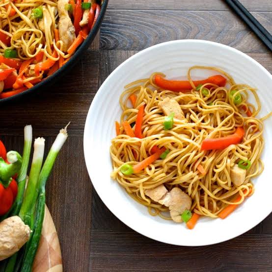 tien thanh Chinese Chicken Chowmien
