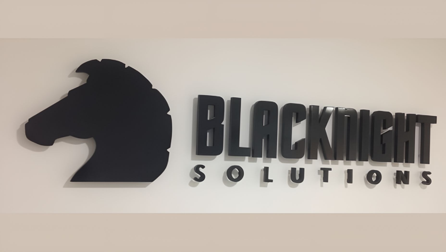 bLACKNIGHT HOSTING